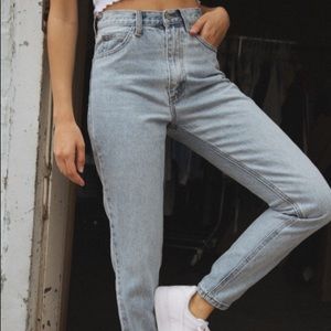 Brandy Melville Jane Light Wash Jeans